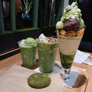 Matcha Chocolate Crunch Frappe