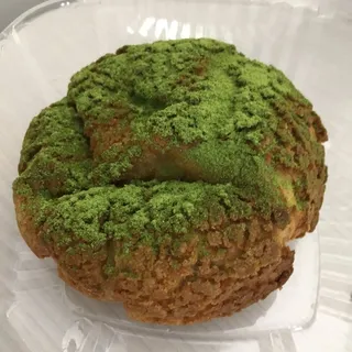 Matcha Cream Puff