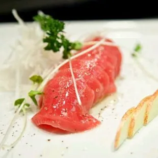 bluefin tuna sashimi