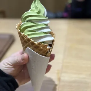 Vanilla matcha swirl