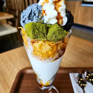 Black Sesame Warabimochi Parfait