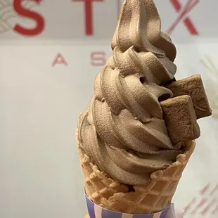 It&apos;s been a while... Hojicha Soft Serve with Nama Chocolate in a cone