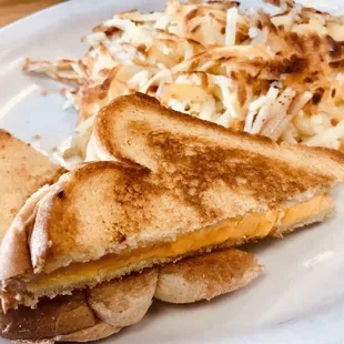 Grilled cheese w/hash browns