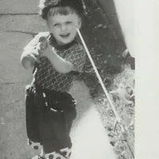 Darlene R.