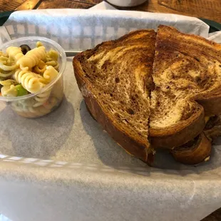 Tuna melt