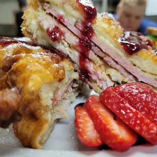 Monte Cristo Sandwich