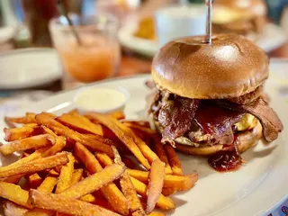 Flames Restaurant and Tap House