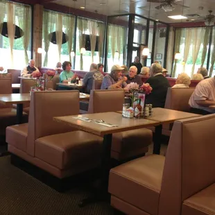 Breakfast at Nancy's Kitchen. Fast service and good food.