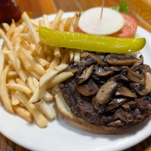 Mushroom burger w/fries