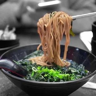 Wakame Noodle (soba) @whaevaeats