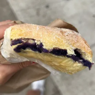 Ube ensaymada