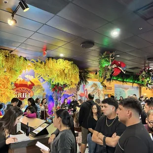 ramen and noodles, interior