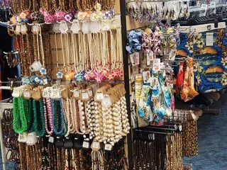 Hawaii Beachwear & Fashion