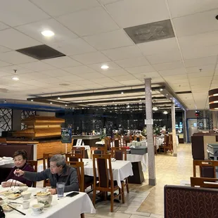 Interesting decor. Excited for the food!