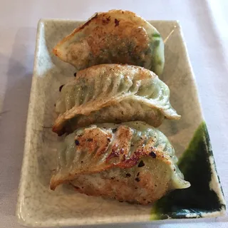 Ds30. Pan-Fried Pot Sticker