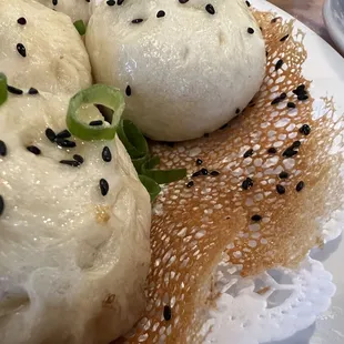 This crispy crust from beef buns is showed skills of chef
