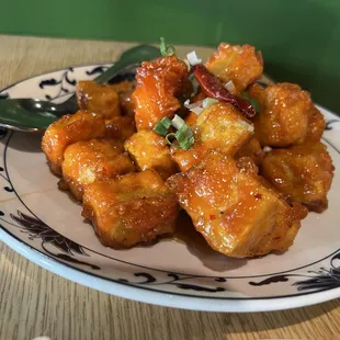Fried tofu in honey glaze