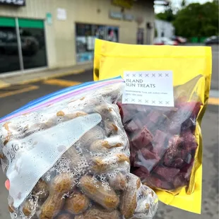 The best beach pupu&apos;s--Dry aku and boiled peanuts