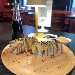 Godzilla Sushi roll