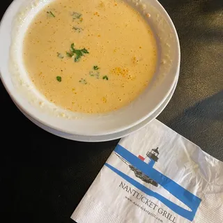 Cup Lobster Bisque