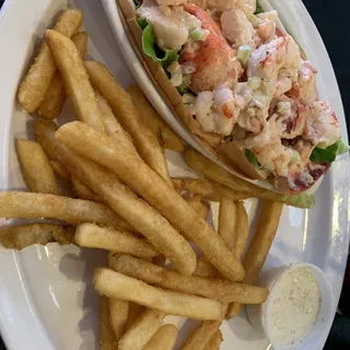 Fresh Maine Lobster Roll