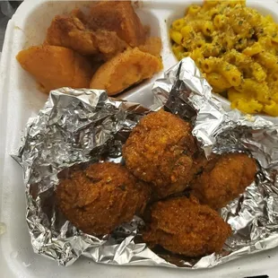 Vegan chicken wings, mac and cheese and sweet potatoes from Naomi