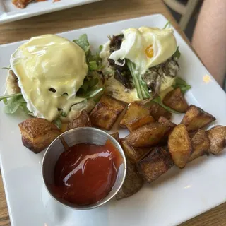 Short Rib Benedict*