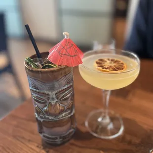 Cocktails  Live Wire and Bees Kness