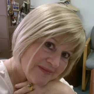 Debbie Z.