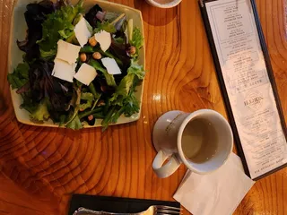 North Bar & Grill