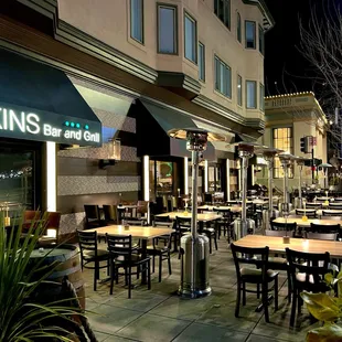 outdoor dinning