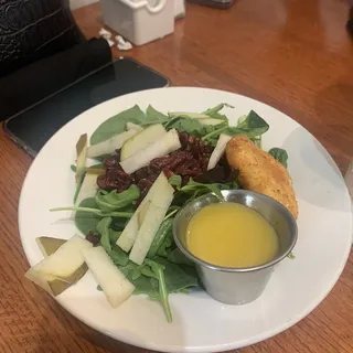 Pear and Pecan Salad