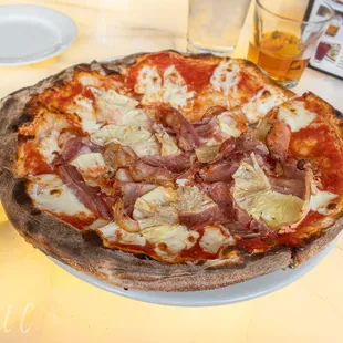 Hawaiian Pizza Plate - 3/5 - The flavor was good, but I could barely taste the pineapple. The crust was nice, too. It was pricey.