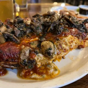 Lasagna w/ sautéed mushrooms