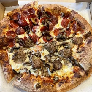 Med- mushroom, 1/2 pepperoni, 1/2 sausage