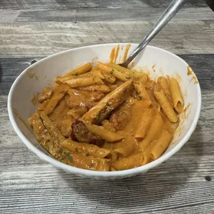 Pasta ala Tomato with Chicken. Exchange olives for mushrooms