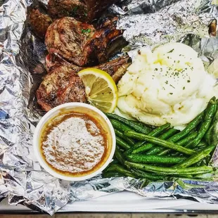 Lamb chops w/mashed &amp; zip sauce