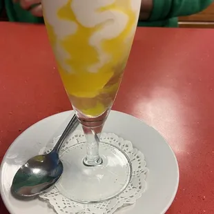 Lemon cello flute
