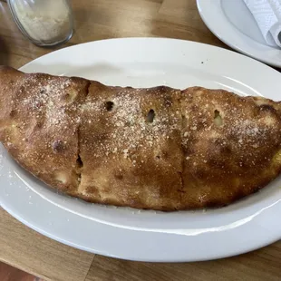 Calzone with Pepperoni, Bacon and Chicken