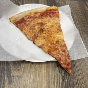 Slice of fast food puzza