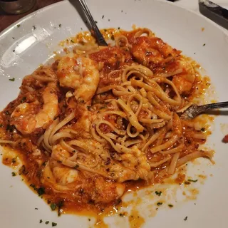Linguini con Gambretti Parmigiana