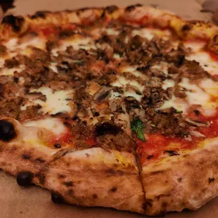 Funghi E Salsiccia