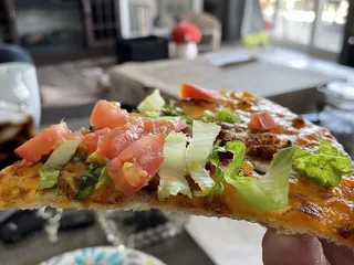 Crackers Pizza