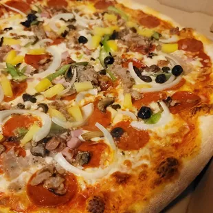 Pineapple on pizza is allowed