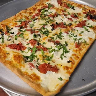 Uncle Louie Pizza