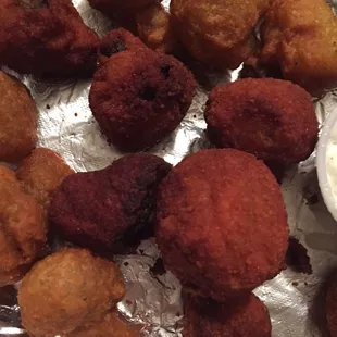 Fried mushrooms (some are burnt).