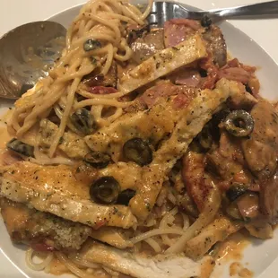 Napoli Special with Chicken, Sausage and smoked ham