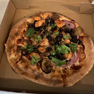 #3 California Pizza + olives + mushrooms