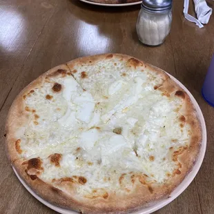White pizza and buffalo chicken
