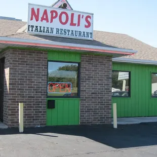 Napoli's Italian Restaurant on Broadway in Pittsburg, Ks.
